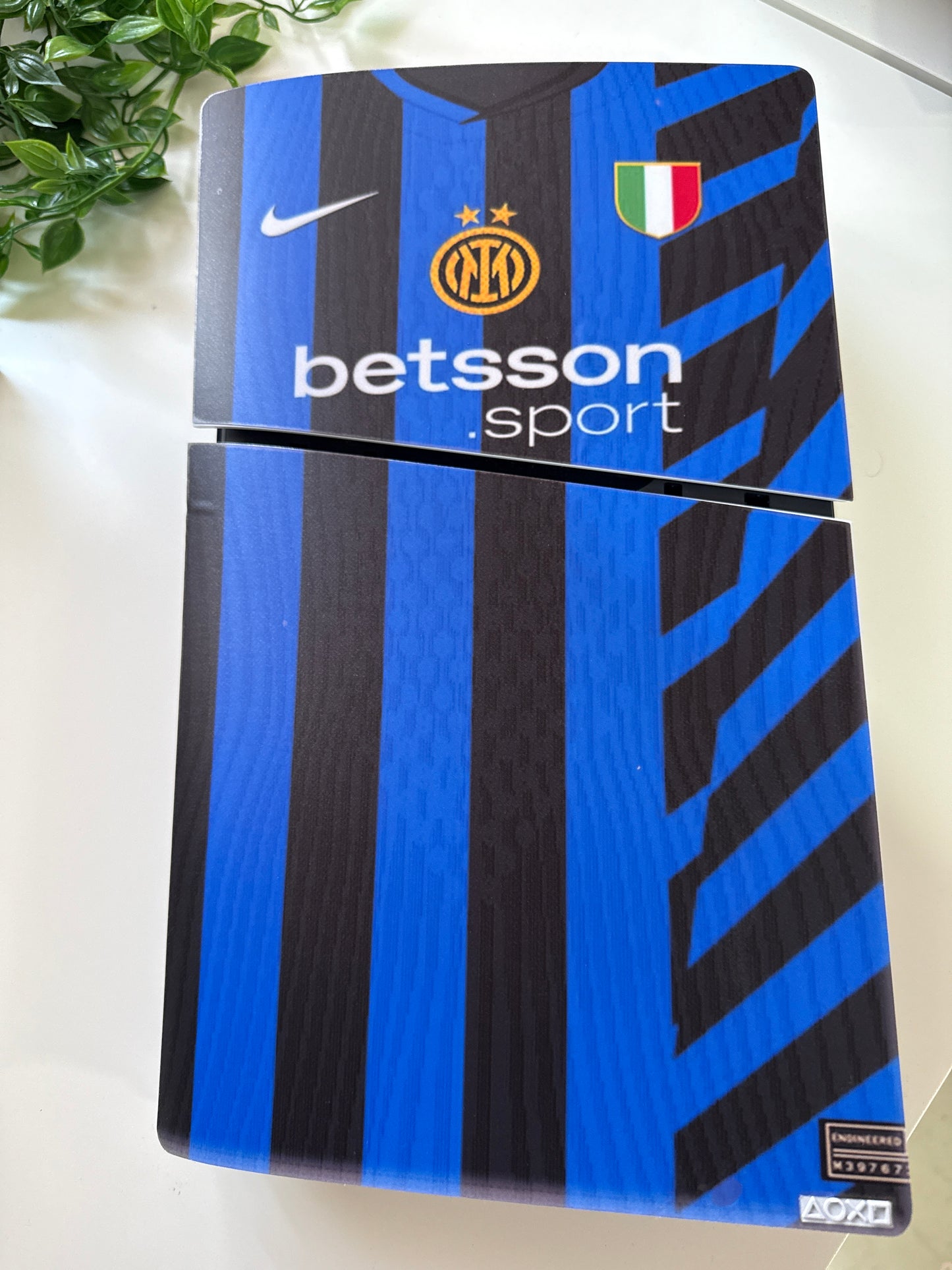 SKIN C.O.N.S.O.L.E. P.S.5  Giro l’Italia per te