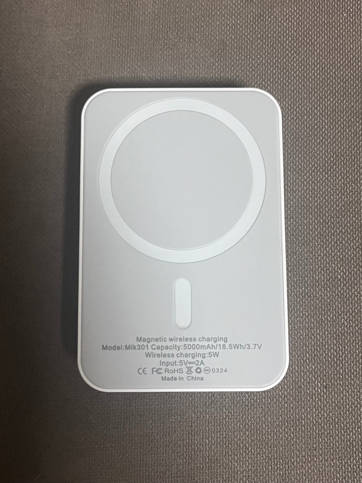 Acquista insieme alla Cover il Power Bank 5000mAh Wireless Magnetico anziche’ € 29,99 Con la promozione Combo a soli