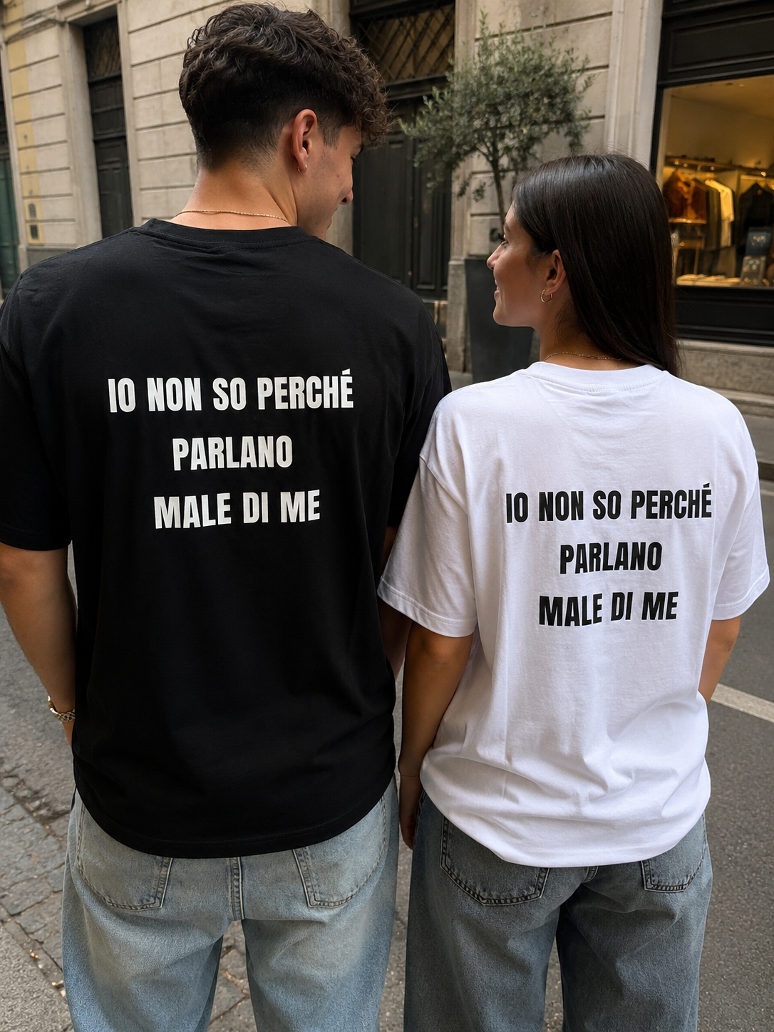 T SHIRTS IO NON SO PERCGE' PARLANO MALE DI ME